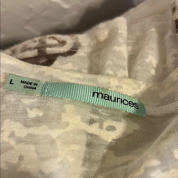 Maurice’s Bundle of 4 Women's Multicolor Graphic Tops Sz. Large. Sheer Burnout - Picture 2 of 16